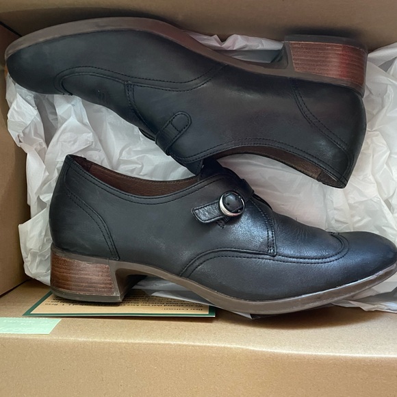 Dansko Oxfords GUC - Picture 10 of 11